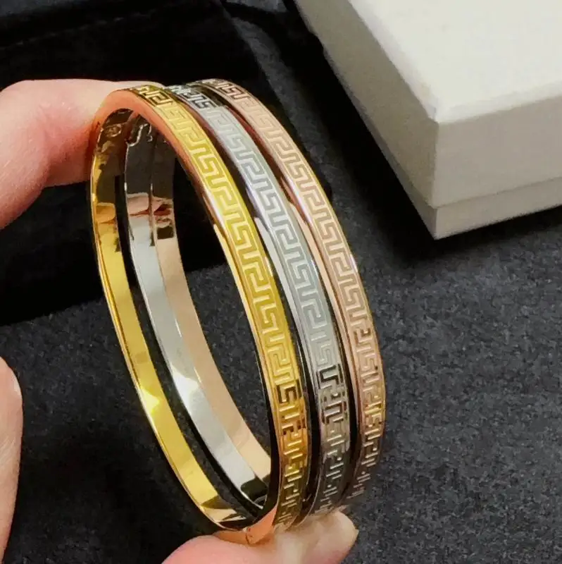 Givenchy bracelet 07yxq02